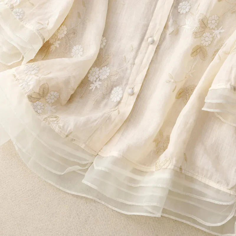 Laurienne – Blouse Brodée